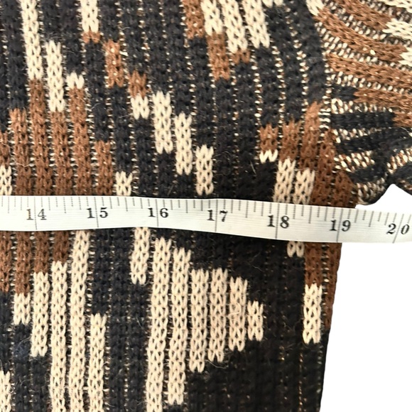 The Wooly Pully Sweater 100% Wool Shoulder and Elbow Reinforced Camouflage Patch - Picture 9 of 13